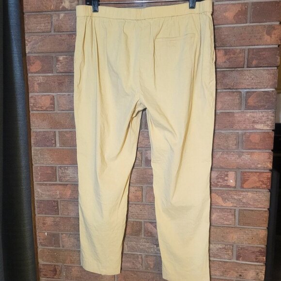 THEORY Treeca Pull-On Pant in Admiral Crepe - Color "Rice", Ankle - Size L - Picture 4 of 11
